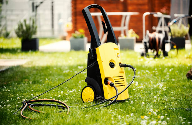 Best Pool Deck Cleaning  in Bisbee, AZ